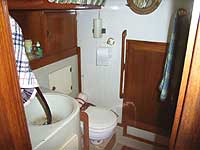 MARINE TOILET