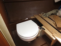 MARINE TOILET